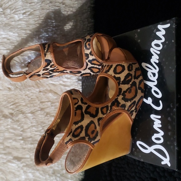 Ladies Shoes - Picture 1 of 16